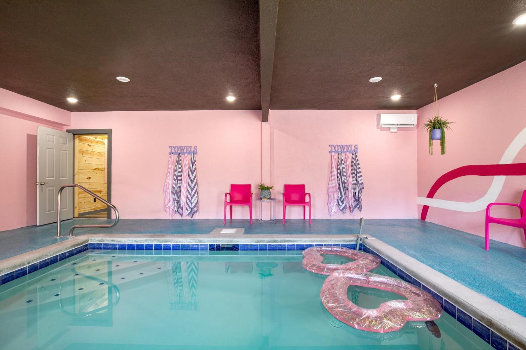 Pink Pines Avantstay Luxury Aesthetic Dream Home Indoor Pool Hot Tub Pigeon Forge Zewnętrze zdjęcie